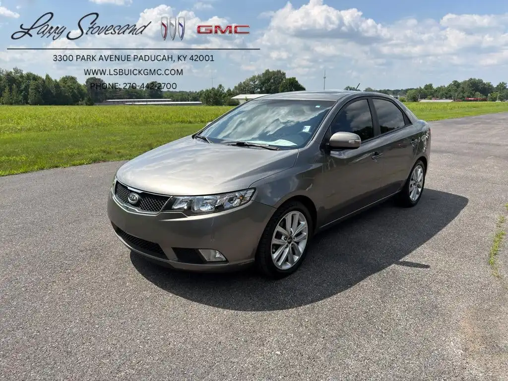 2010 Kia Forte SX AT's photo