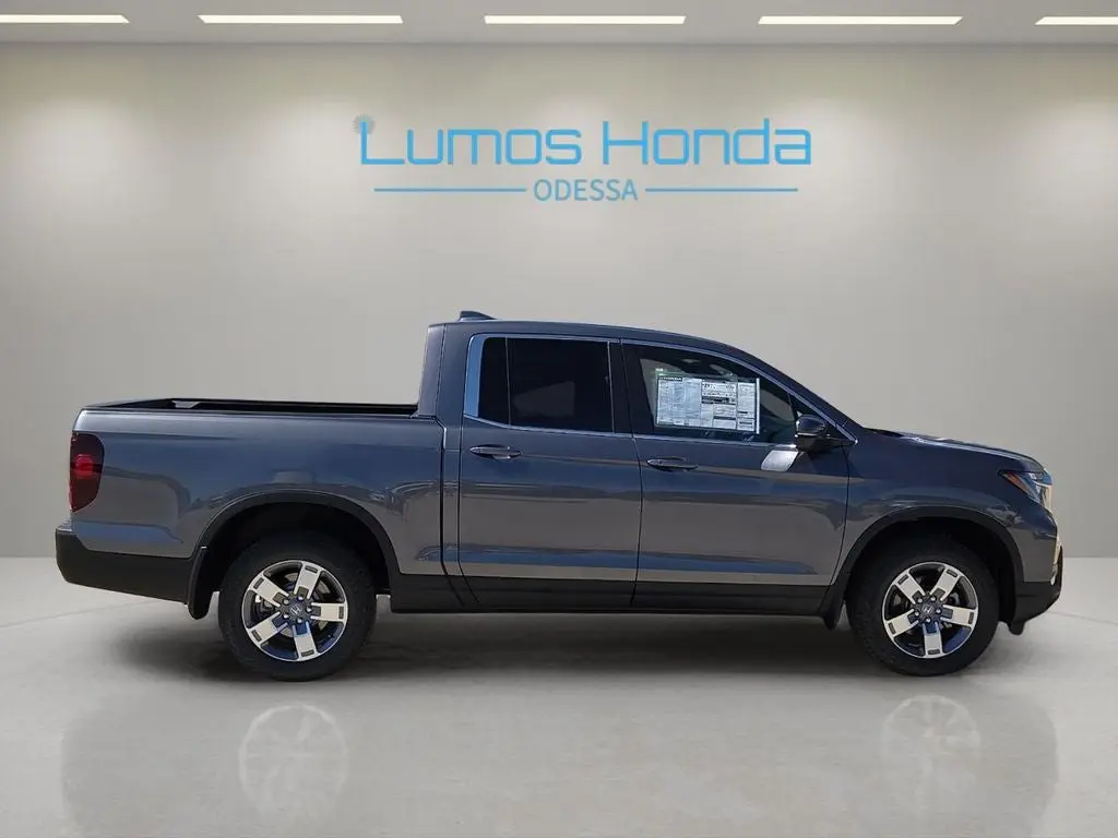 2026 Honda Ridgeline RTL AWD photo 5