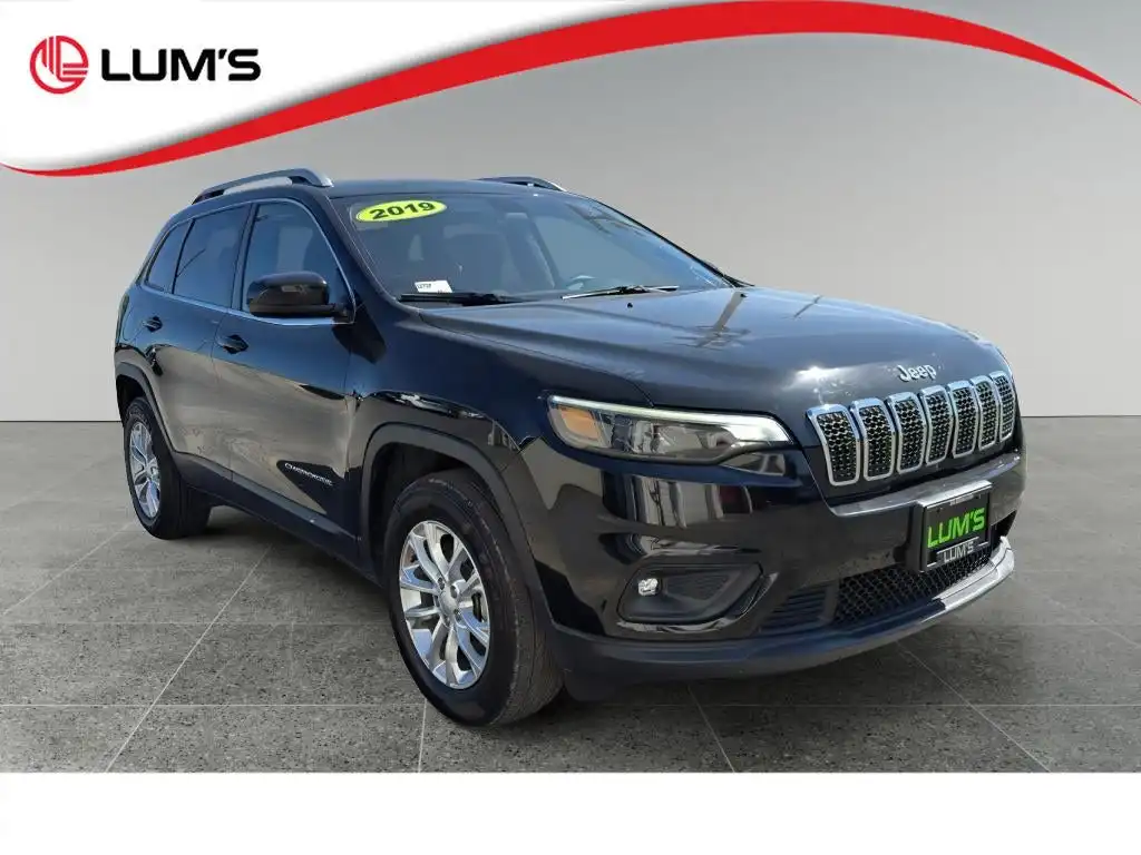 2019 Jeep Cherokee Latitude 4X4's photo