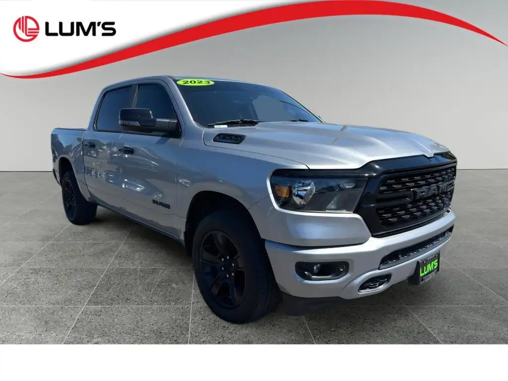 2023 RAM 1500 Big Horn/Lone Star 4x4 Crew Cab 5'7's photo