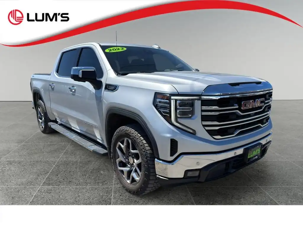 2022 GMC Sierra 4WD Crew Cab Short Box SLT's photo