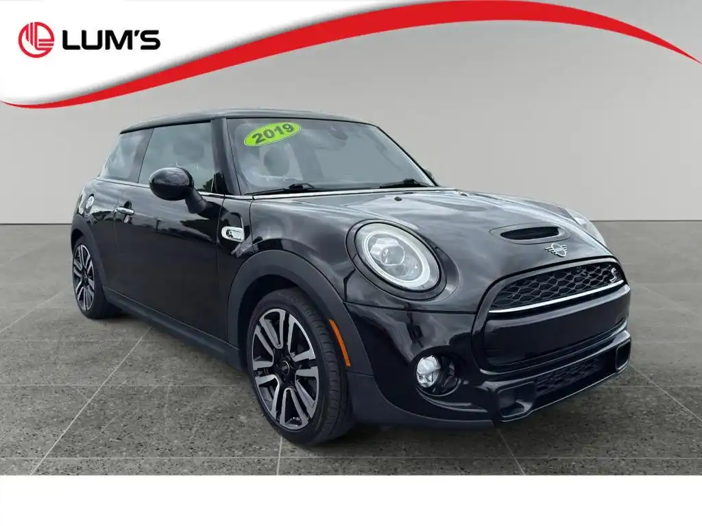 2019 MINI Hardtop Cooper S Iconic's photo