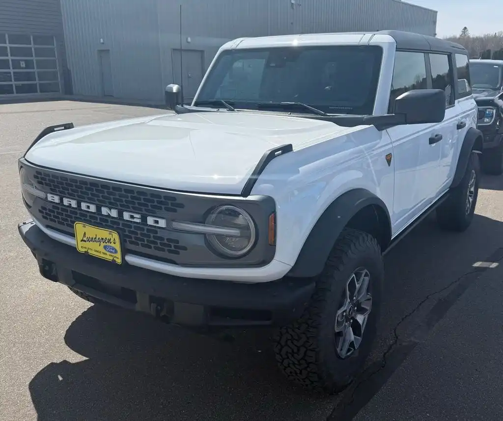 2023 Ford Bronco Badlands 4x4's photo