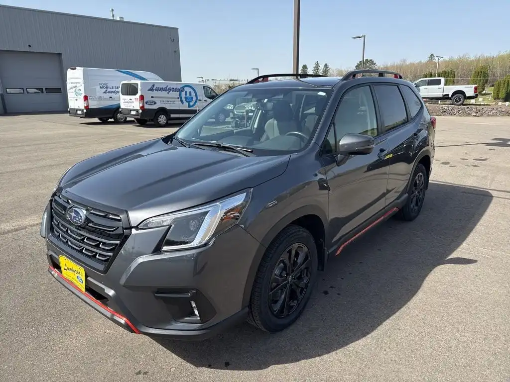 2024 Subaru Forester Sport's photo