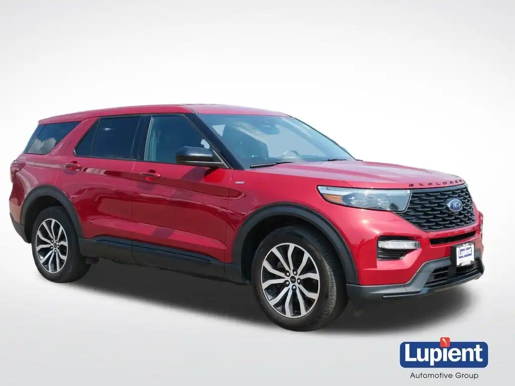 2022 Ford Explorer ST Line 4WD's photo