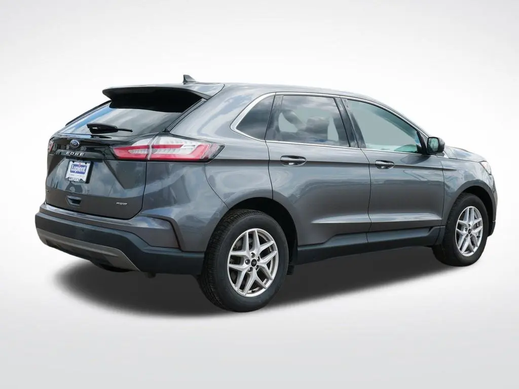 2023 Ford Edge SEL AWD photo 3