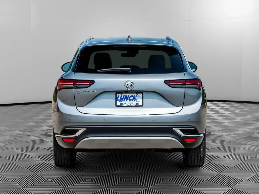 2023 Buick Envision Essence AWD photo 3