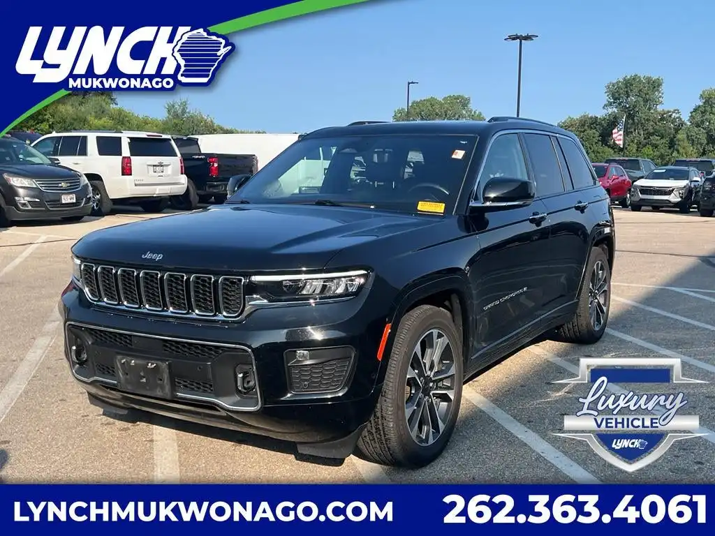 2022 Jeep Grand Cherokee Overland 4x4's photo