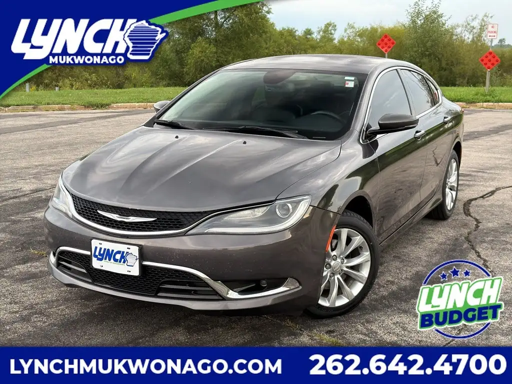2015 Chrysler 200 C photo 1
