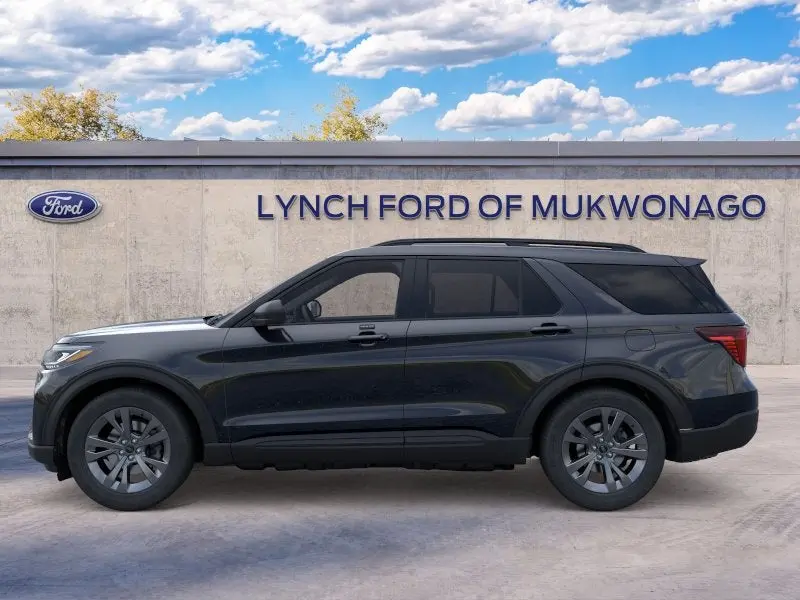 2026 Ford Explorer Active 4WD photo 3