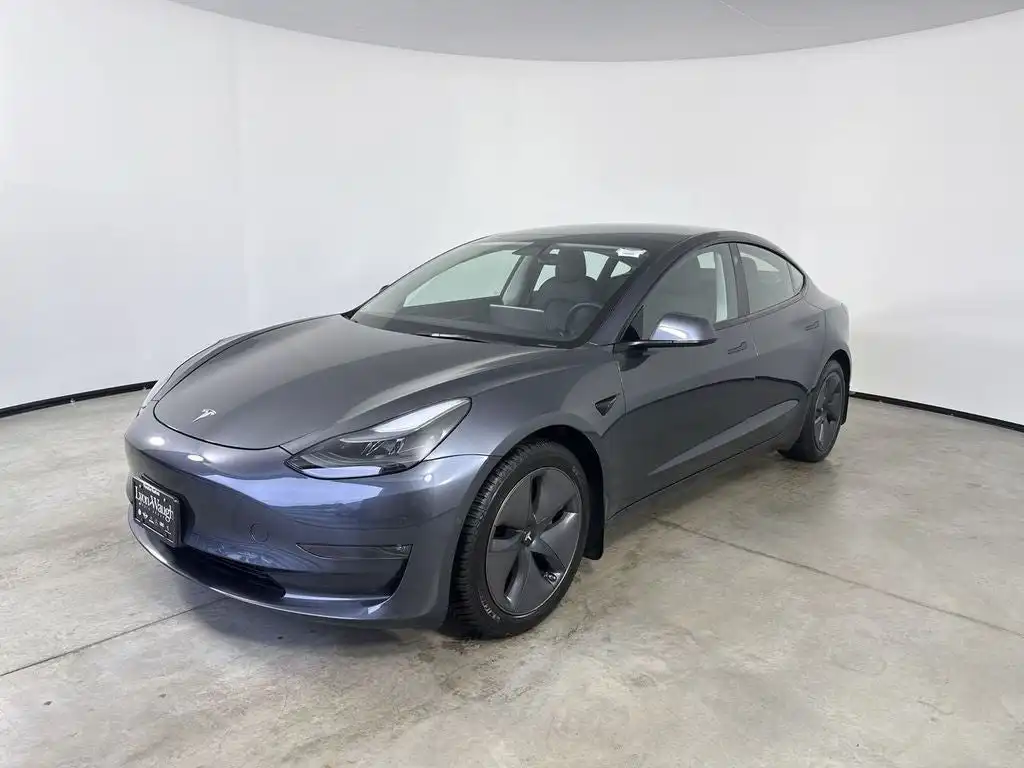 2022 Tesla Model 3 Long Range Dual Motor All-Wheel Drive's photo