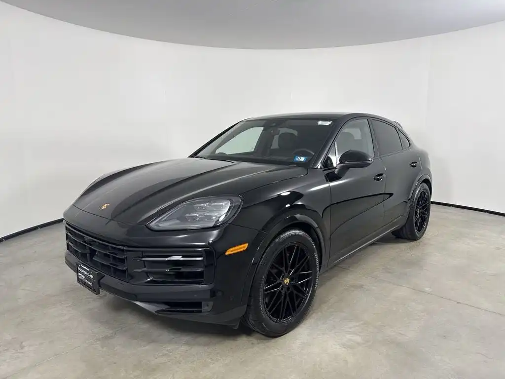 2024 Porsche Cayenne Base's photo