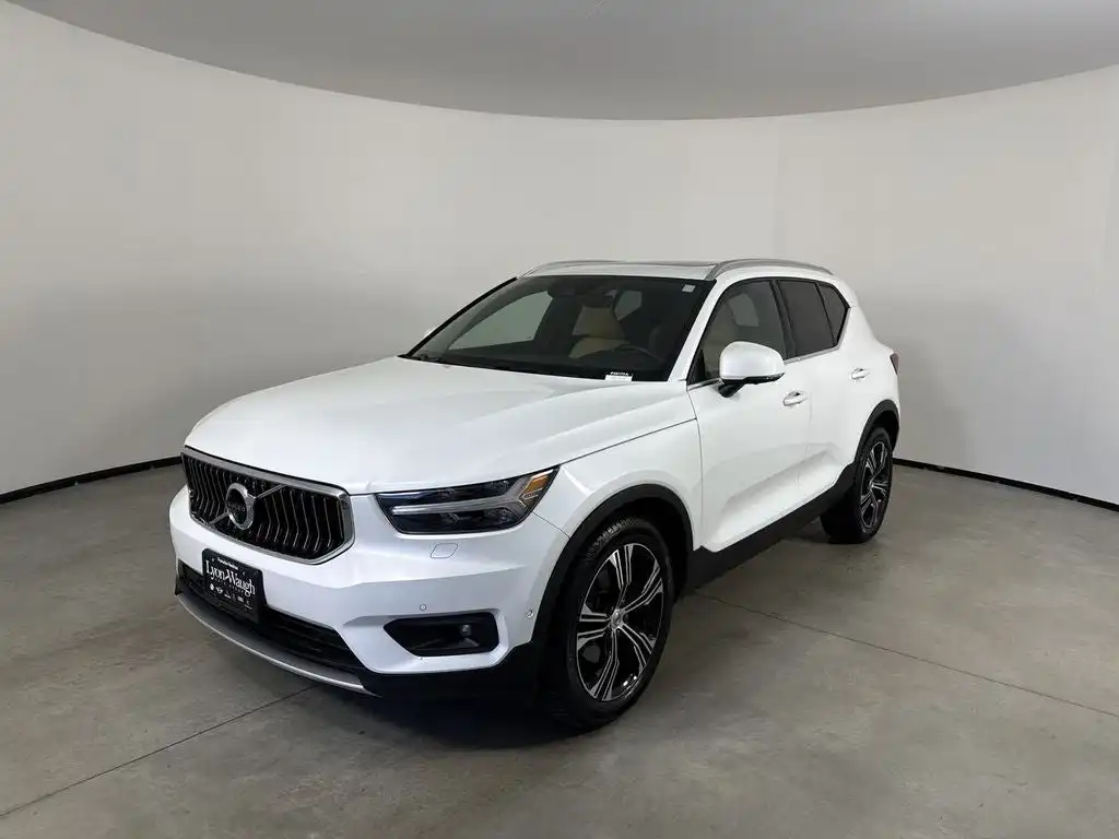 2019 Volvo XC40 T5 Inscription AWD's photo