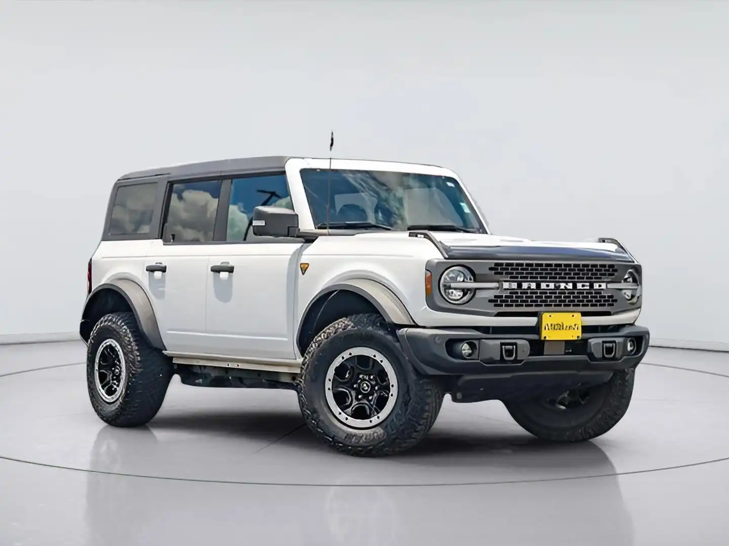 2023 Ford Bronco Badlands 4x4's photo