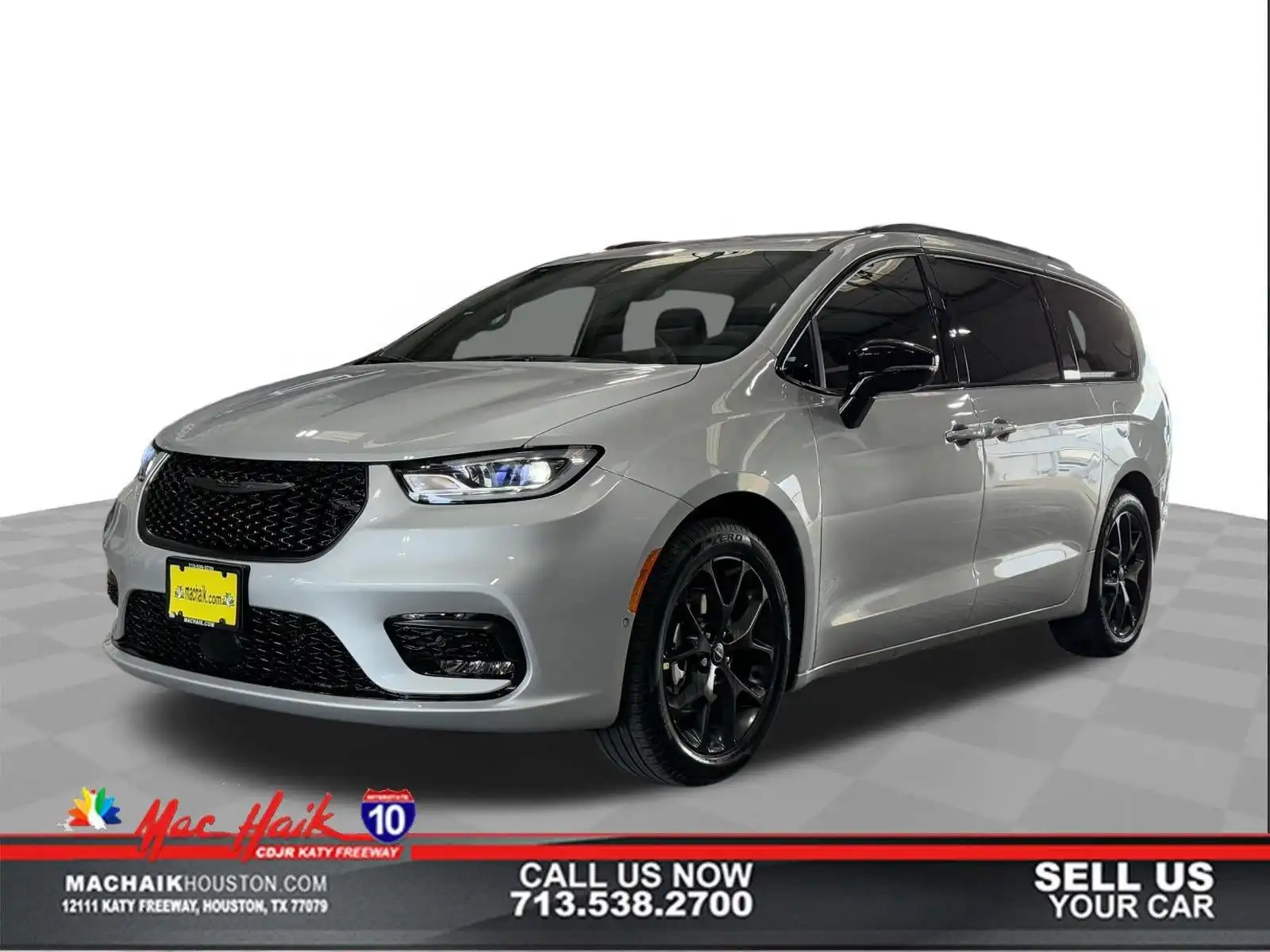 2026 Chrysler Pacifica Select's photo