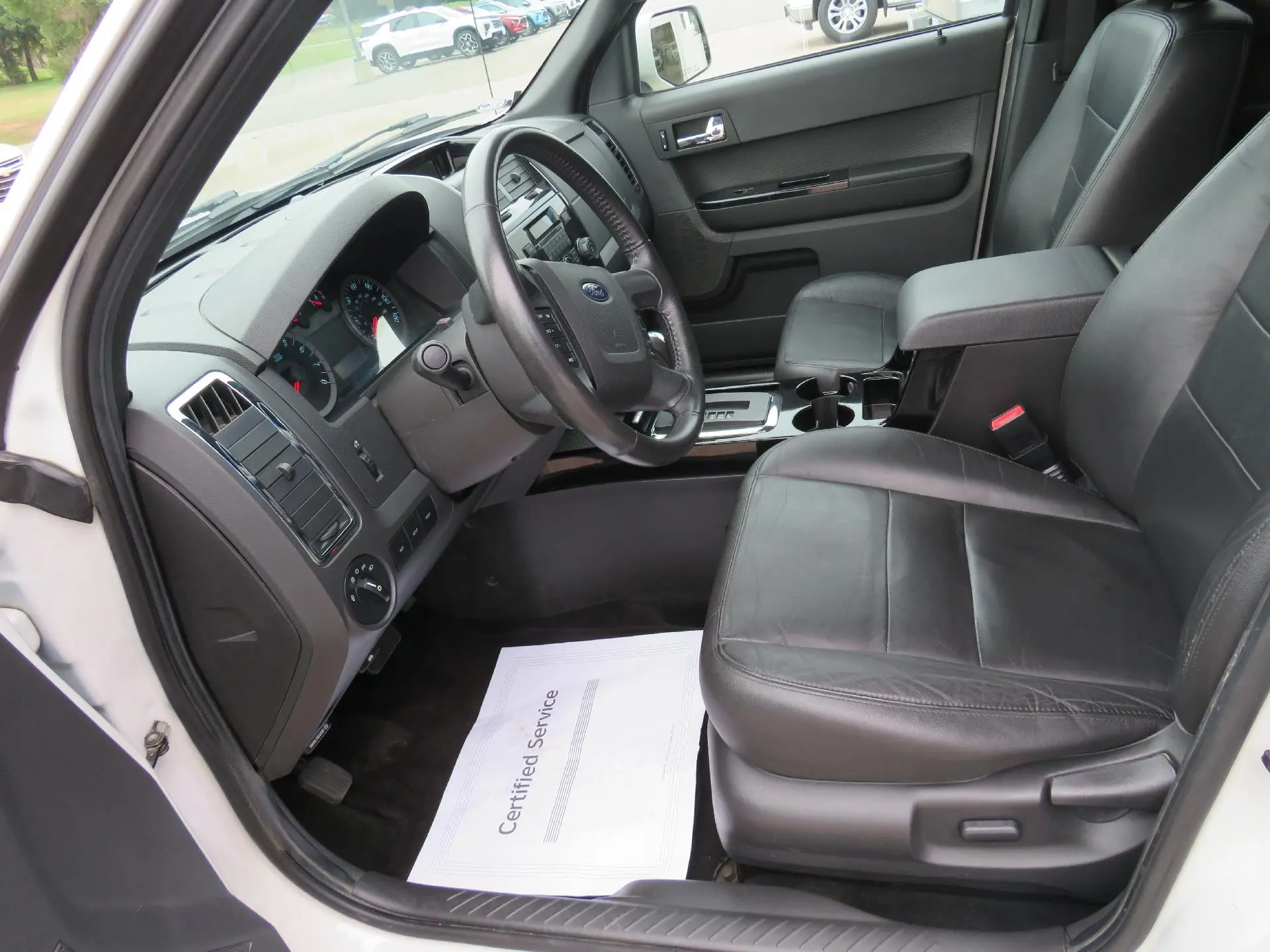 2012 Ford Escape Limited 4WD photo 3