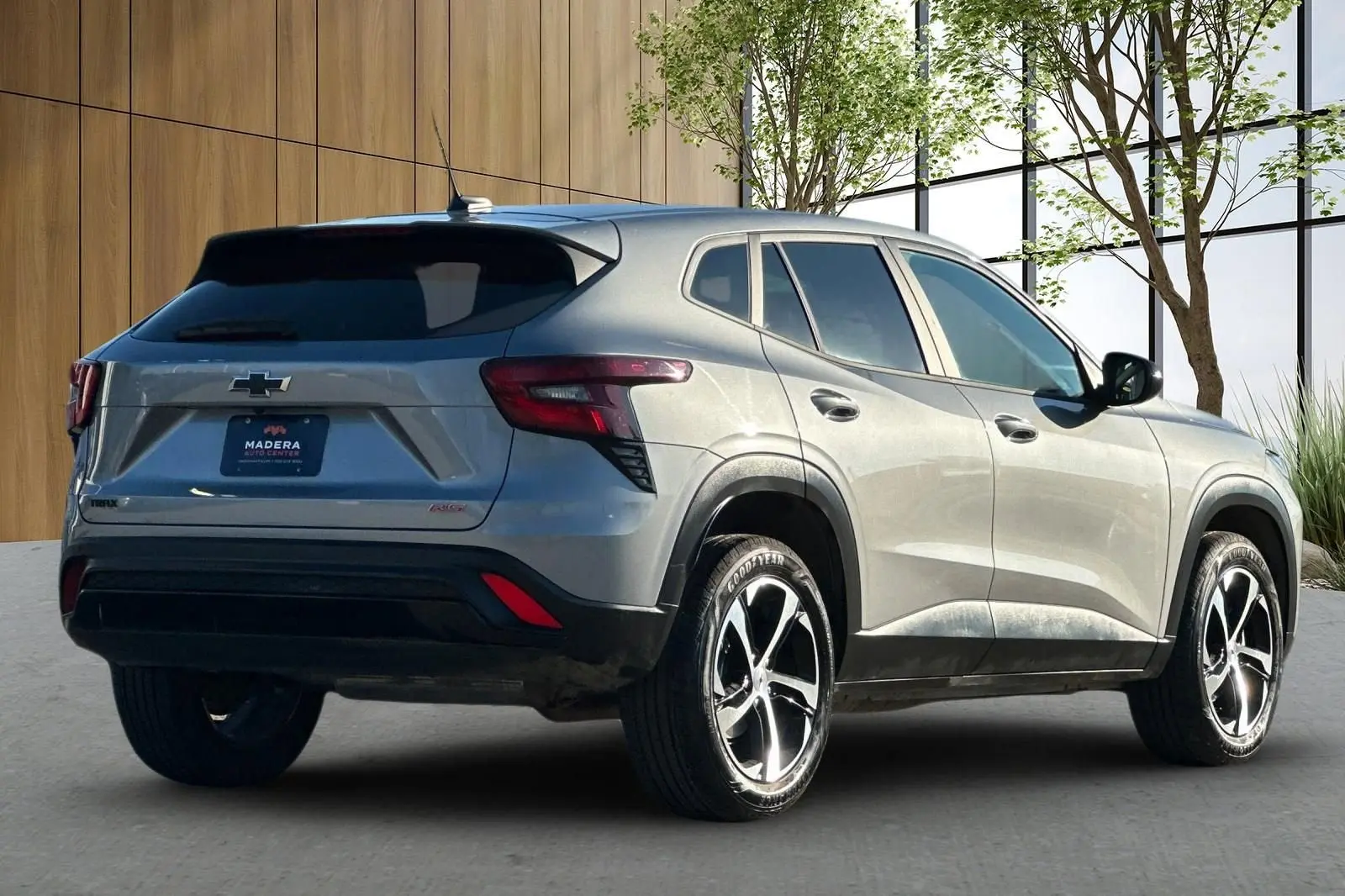 2025 Chevrolet Trax 1RS photo 4