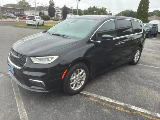 2026 Chrysler Pacifica Select photo 5