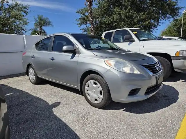 2012 Nissan Versa 1.6 SV CVT's photo