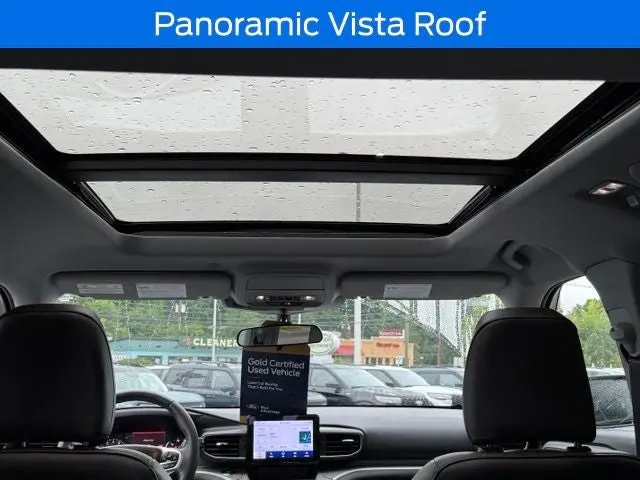 2023 Ford Explorer XLT 4WD photo 4