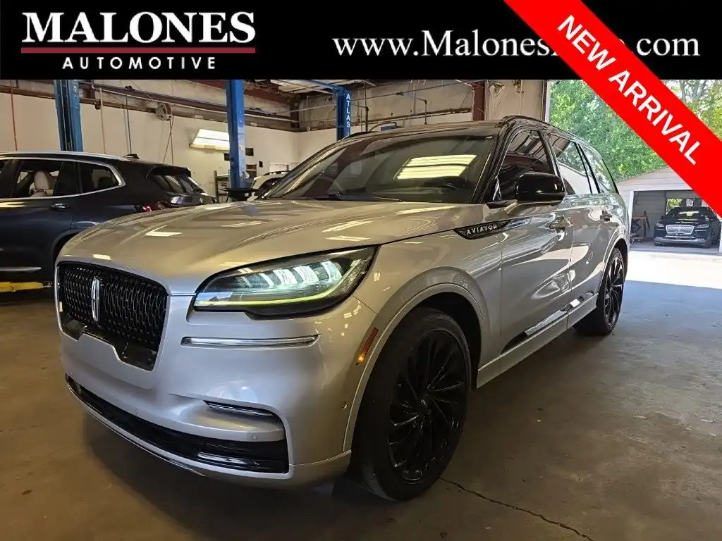 2022 Lincoln Aviator Reserve RWD's photo