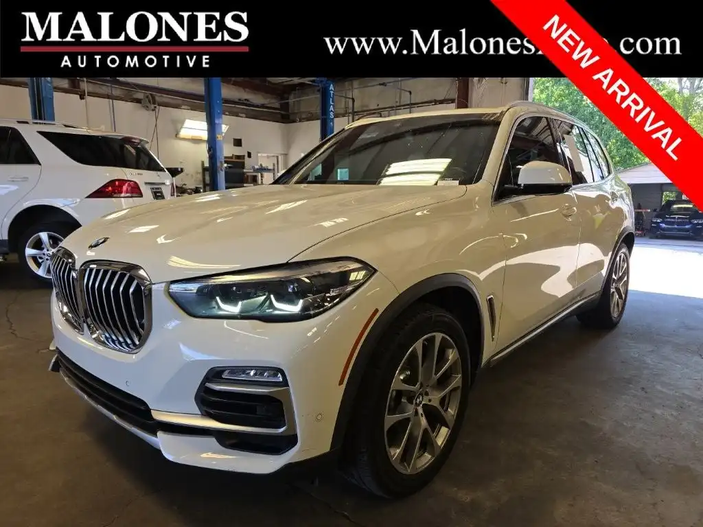 2020 BMW X5 sDrive40i's photo