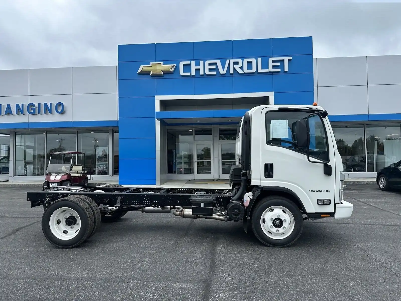 2025 Chevrolet Low Cab Forward 4500 Gas 176" WB Regular Cab's photo