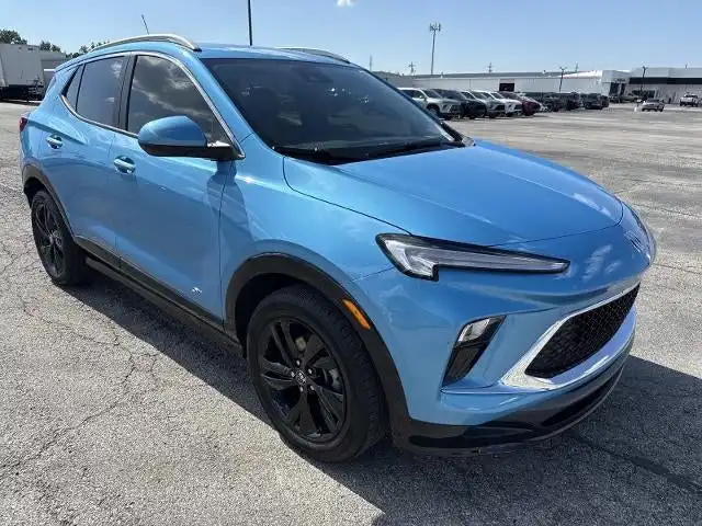 2025 Buick Encore GX Sport Touring's photo