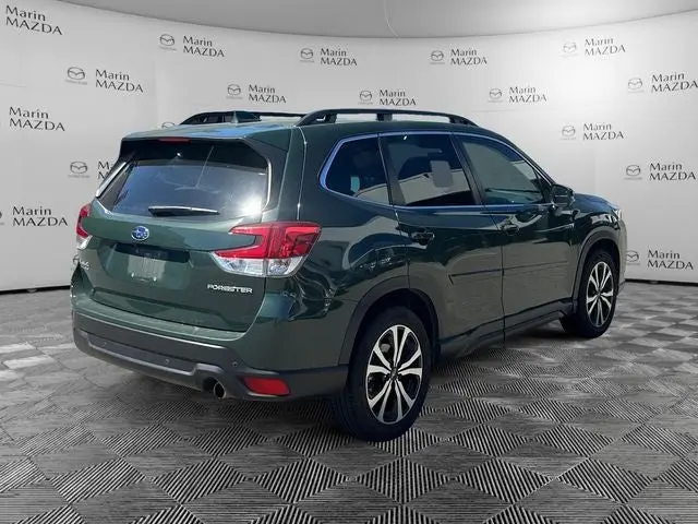 2023 Subaru Forester Limited photo 5