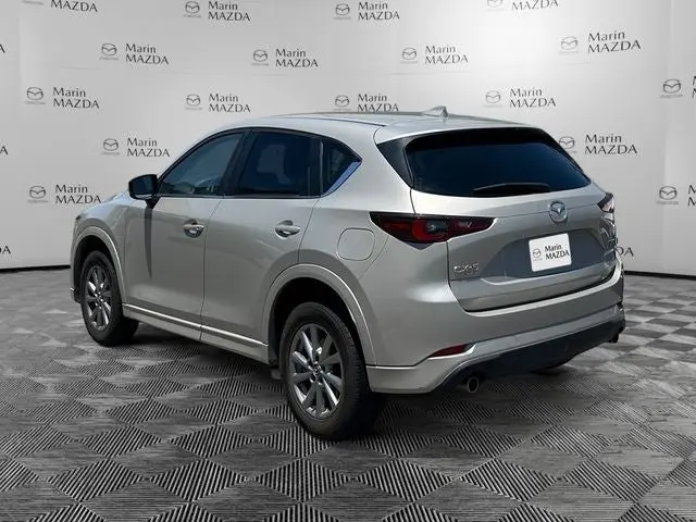 2024 Mazda CX-5 S Select Package Auto AWD photo 3