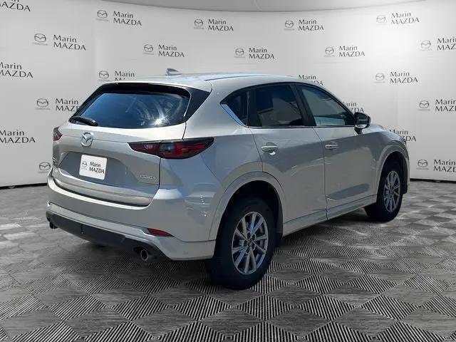 2024 Mazda CX-5 S Select Package Auto AWD photo 5