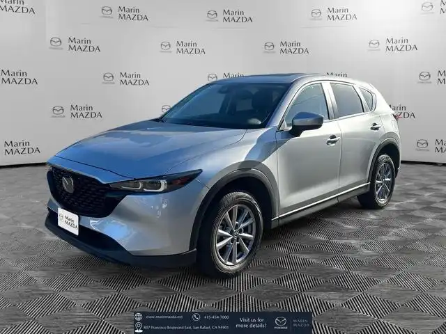 2023 Mazda CX-5 S Preferred package Auto AWD's photo