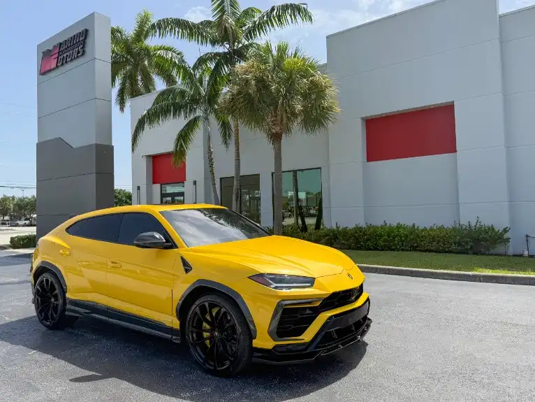 2022 Lamborghini Urus 4.0 V8's photo