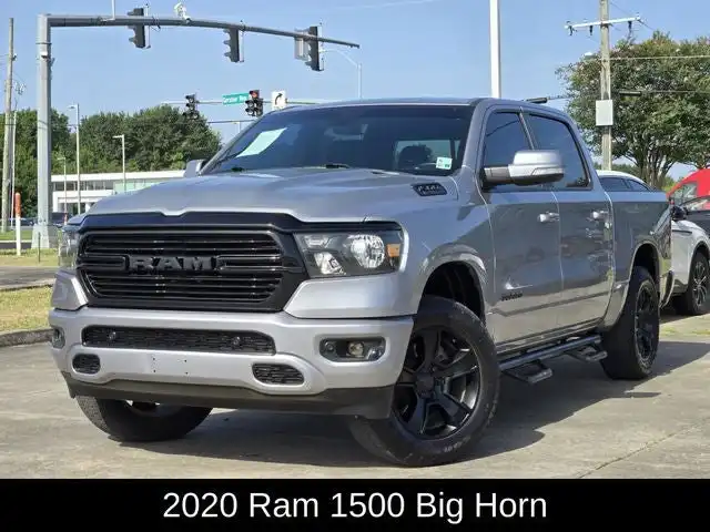 2020 RAM 1500 Big Horn/Lone Star 4x4 Crew Cab 5'7's photo