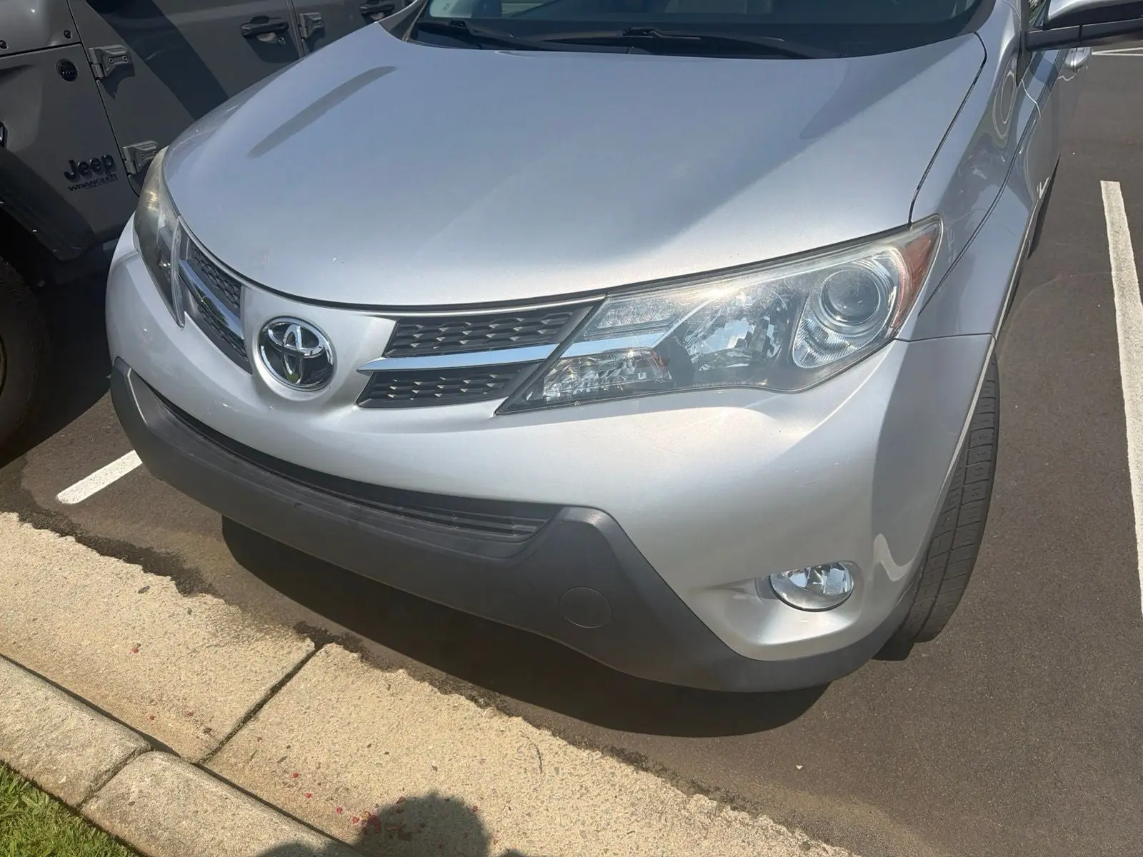 2013 Toyota RAV4 XLE photo 4