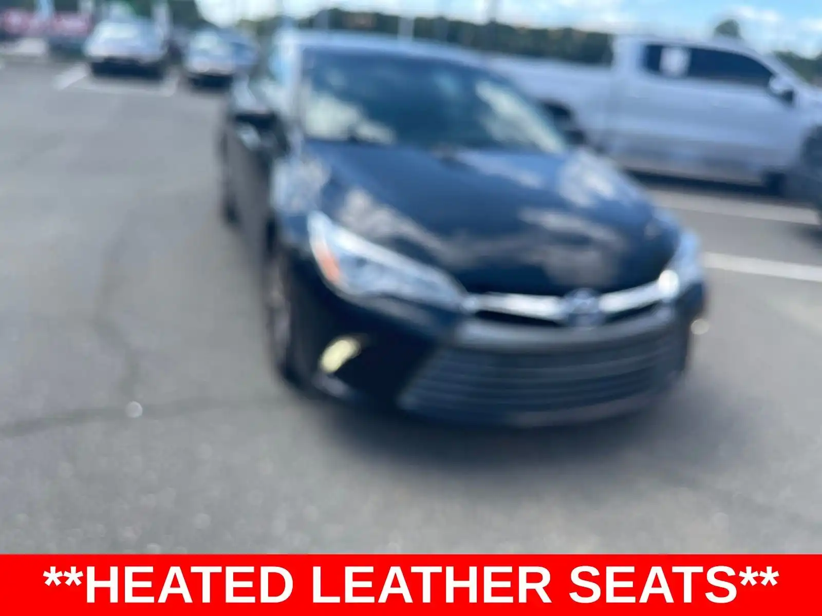 2015 Toyota Camry XLE's photo