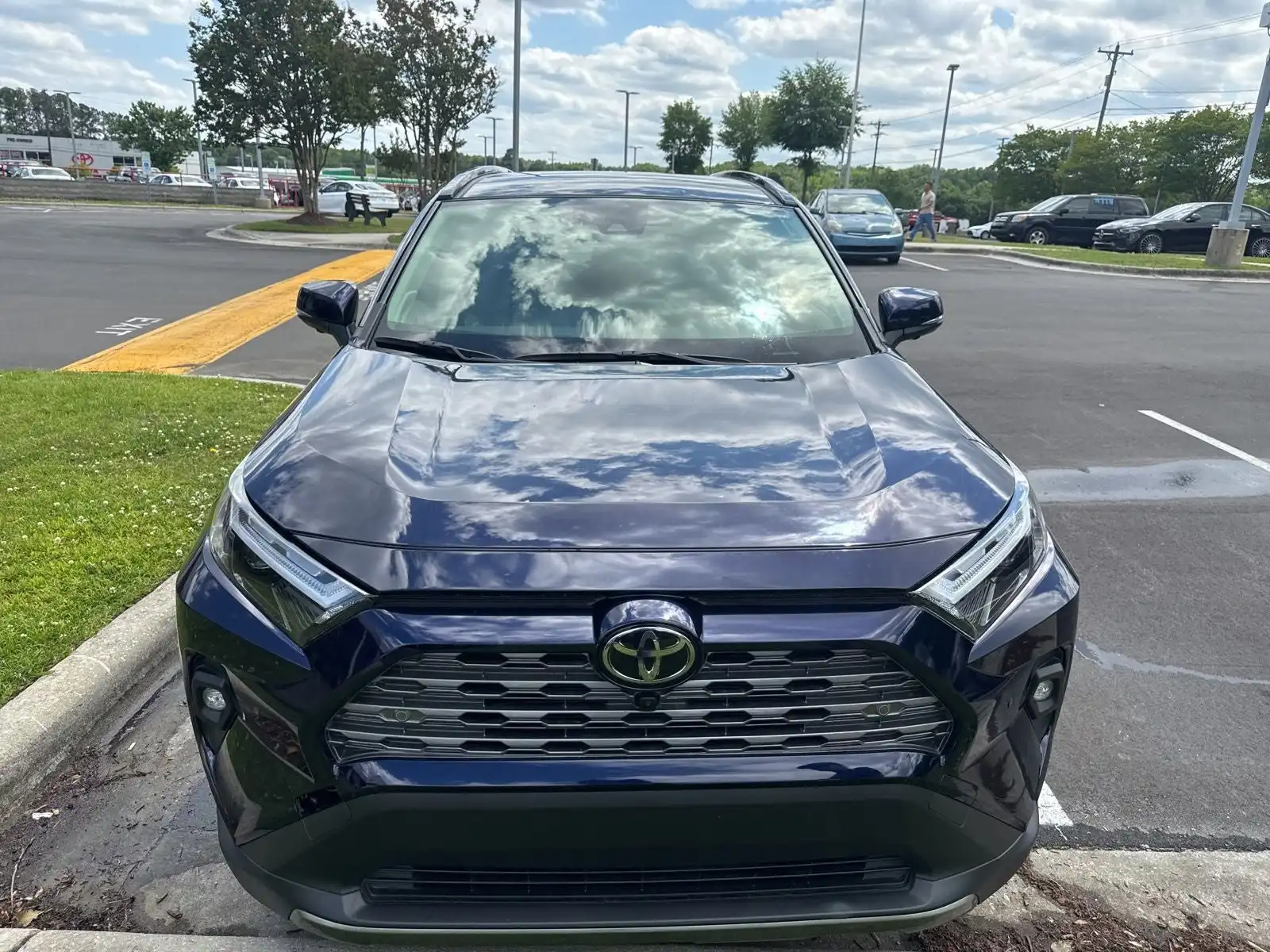 2025 Toyota RAV4 Hybrid Limited AWD's photo