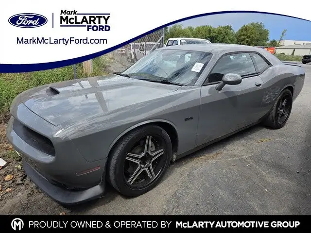 2023 Dodge Challenger R/T's photo