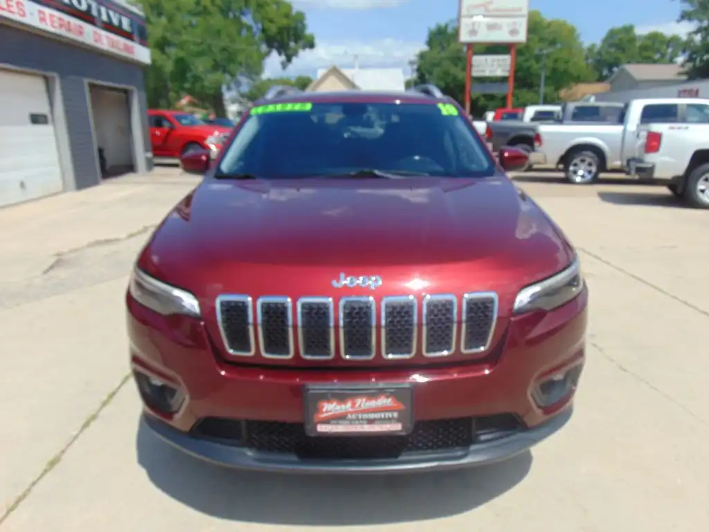 2019 Jeep Cherokee Latitude Plus 4X4's photo