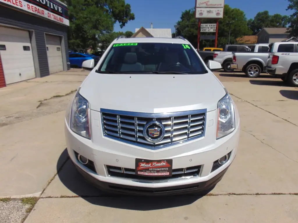 2014 Cadillac SRX Performance AWD Collection photo 1