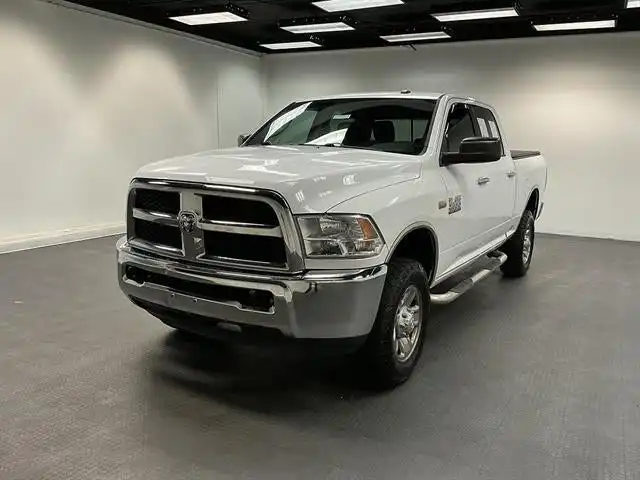 2015 RAM 2500 SLT 4WD Crew Cab SWB's photo