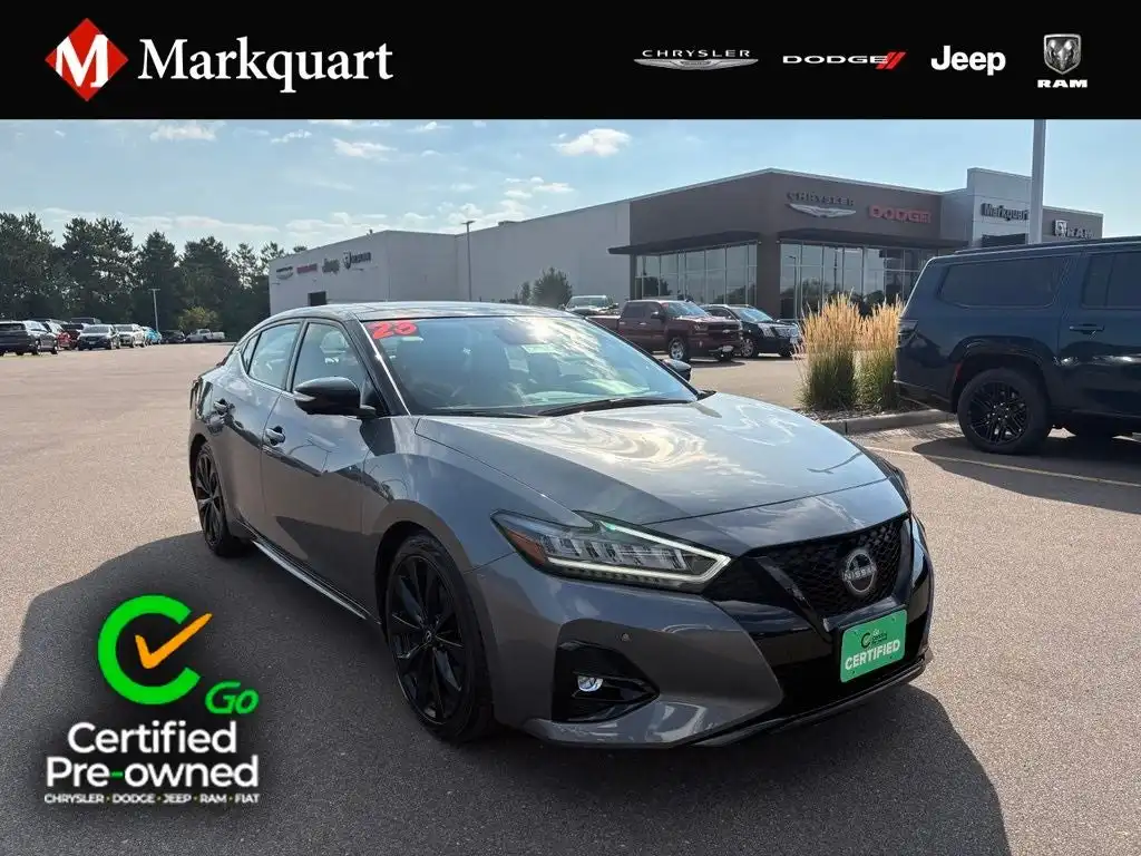 2023 Nissan Maxima SR's photo