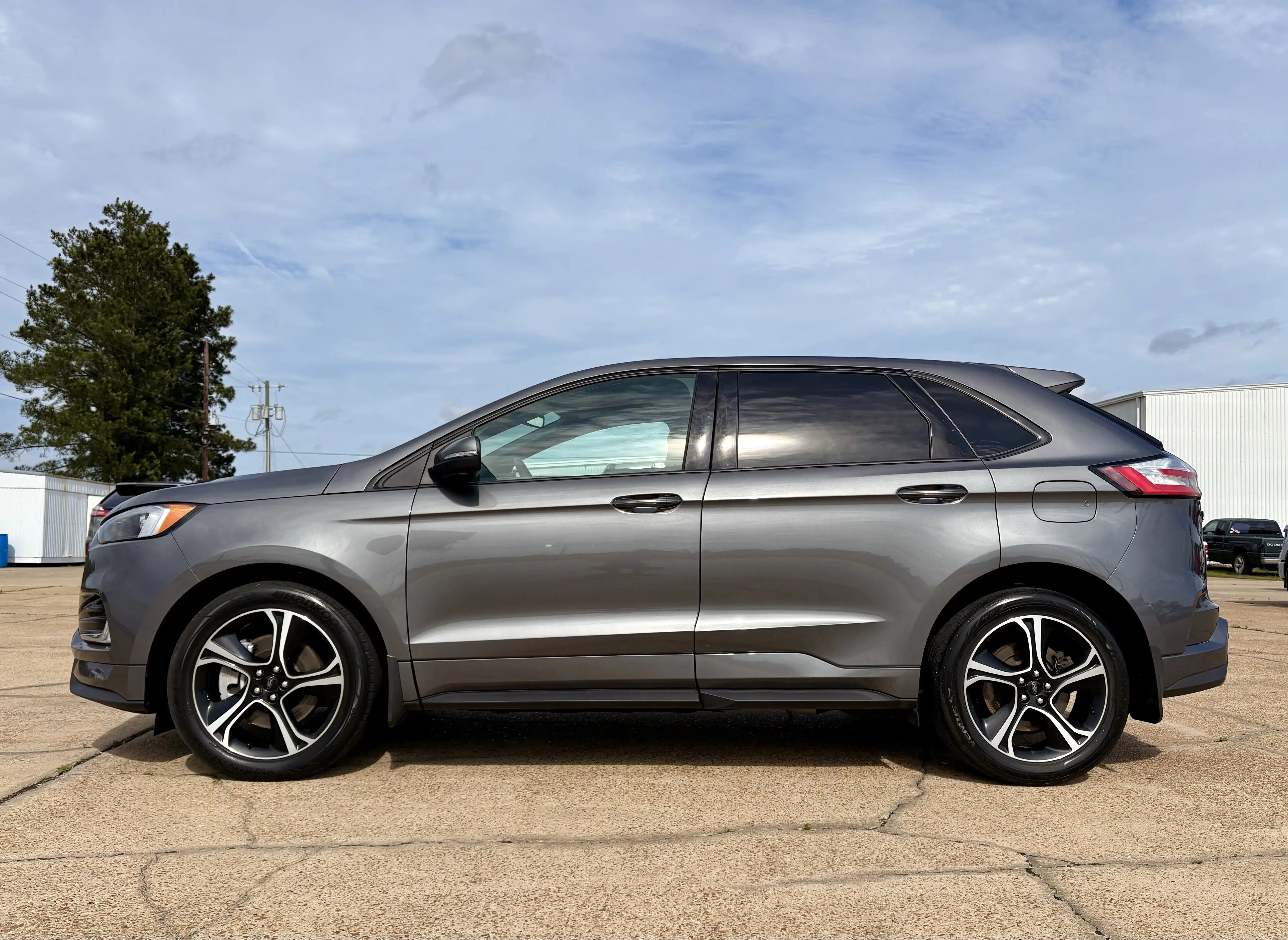 2023 Ford Edge ST AWD's photo