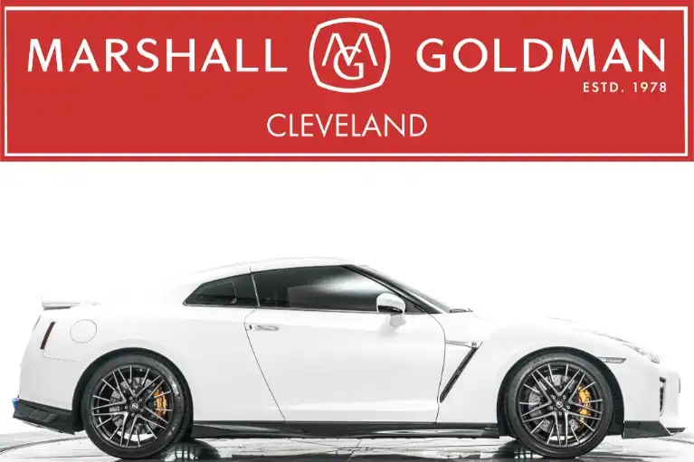 2021 Nissan GT-R Premium's photo