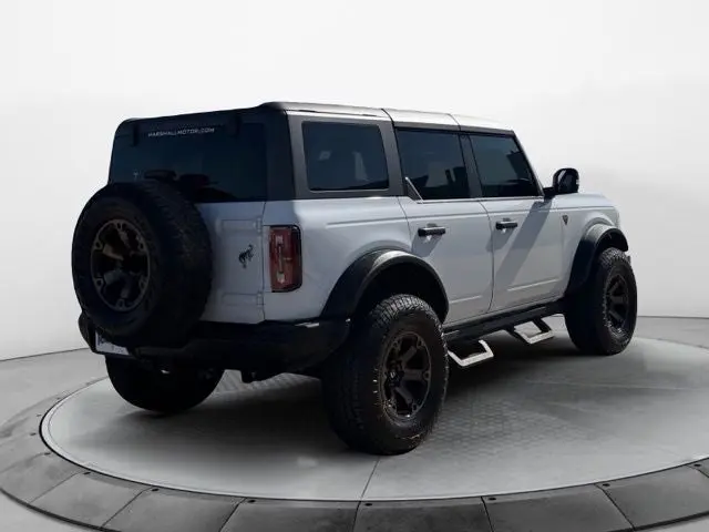 2021 Ford Bronco Badlands 4x4 photo 3