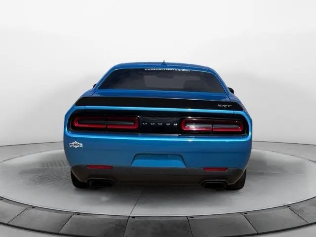 2016 Dodge Challenger SRT Hellcat photo 4