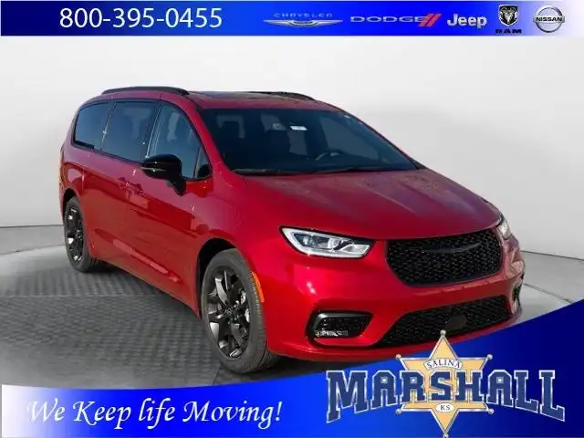 2026 Chrysler Pacifica Limited's photo
