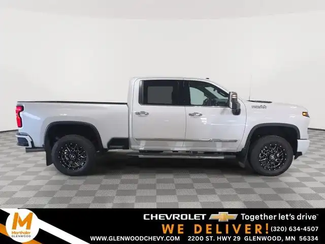 2024 Chevrolet Silverado HD High Country 4WD Crew Cab Std Box SRW's photo