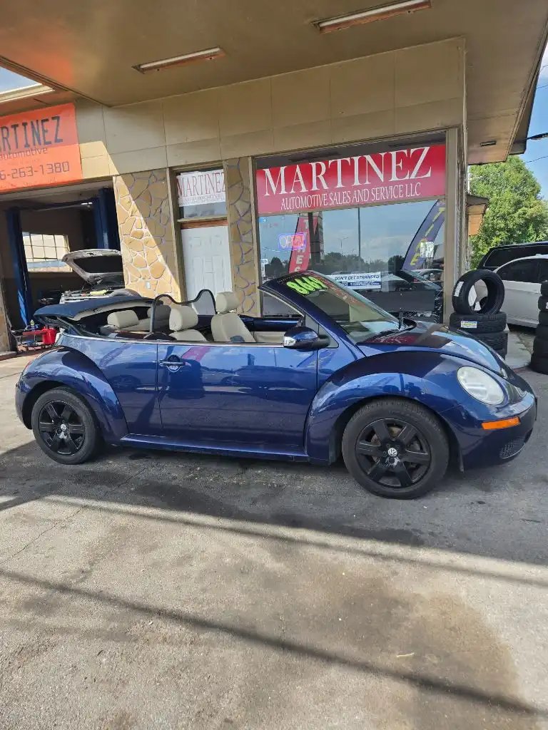 2006 Volkswagen Beetle 2.5 6AT's photo