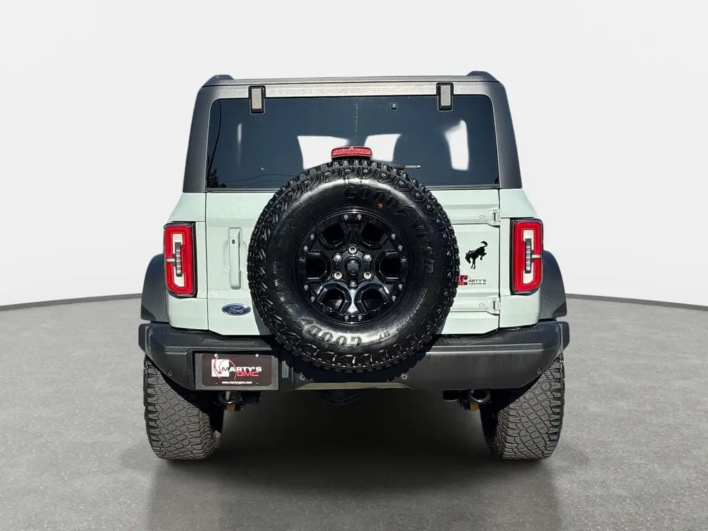 2021 Ford Bronco First Edition 4WD Advanced photo 5